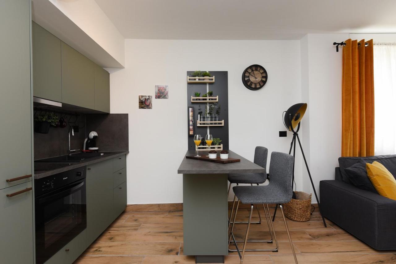 Feel Good Apartment & Studio Zadar Bagian luar foto